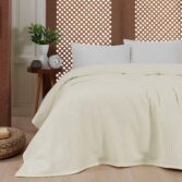 1990-cream-1781773604-PC0Noo