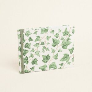 Beauty Home Книга за пожелания Бръшлян с акварелен вид