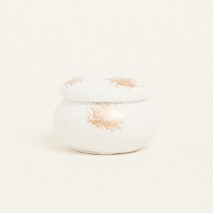 Beauty Home КЕРАМИЧНА БИЖУТЕРИЯ МАКАРОН С ЗЛАТЕН ДЕТАЙЛ 6,5 x 5 cm БЯЛО / ЗЛАТНО