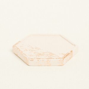 Beauty Home Керамична многоъгълна подложка със златни детайли 9 x 10 X 1,2 cm Бежово-златист