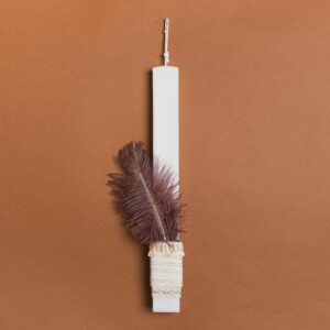 Beauty Home Великденска свещ 33cm перо кафяв в подаръчна опаковка