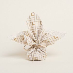 Beauty Home САЛФЕТКА 27 x 27 cm ЕКРЮ ЗЛАТНИ КУБОВЕ