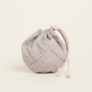 Beauty Home Торбичка Овална с връзка 13 x 14 cm Диагонални линии Бежов