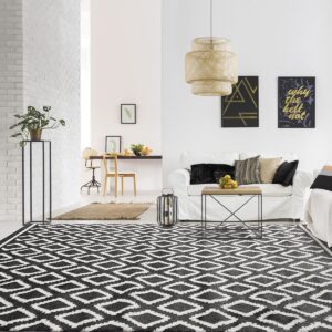 Beauty Home Изтривалка Vibe Art 9577 67x150 Stone White Антрацит Бяло
