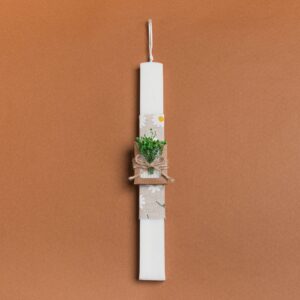 Beauty Home Декорирана свещ 33cm, сапунче със сушени зелени, в подаръчна опаковка