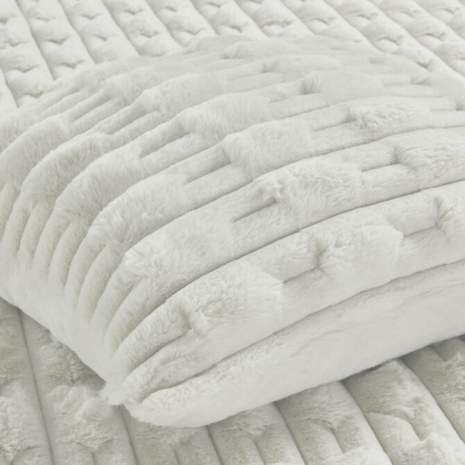 boggi-white-cushion-2-1781009694-9DZW45