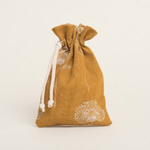 Beauty Home ТОРБИЧКА С ВРЪЗКА 12 x 17 cm ГЛУХАРЧЕ ГОРЧИЦА