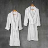 BATHROBES-1783619819-yYu6zr